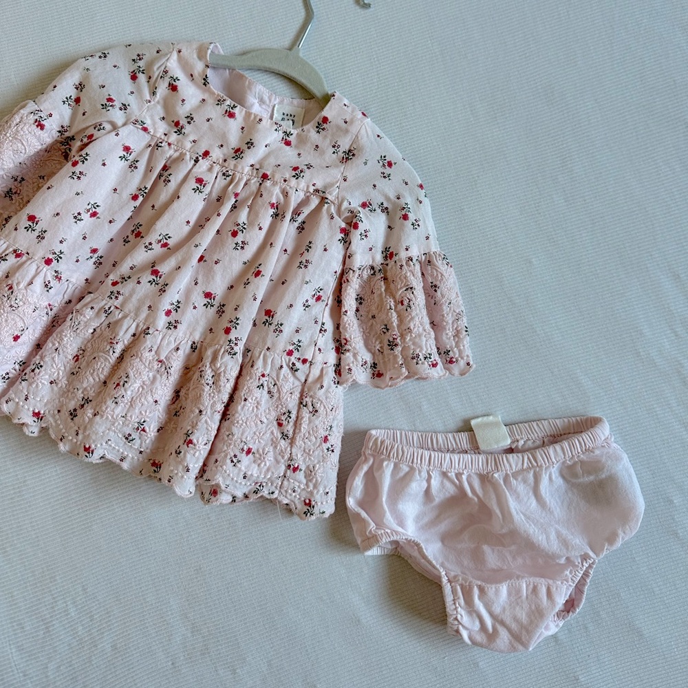 BabyGap floral 0-3 dress